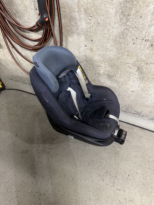 Столче за кола Maxi Cosi 2way Pearl + база 2way Family