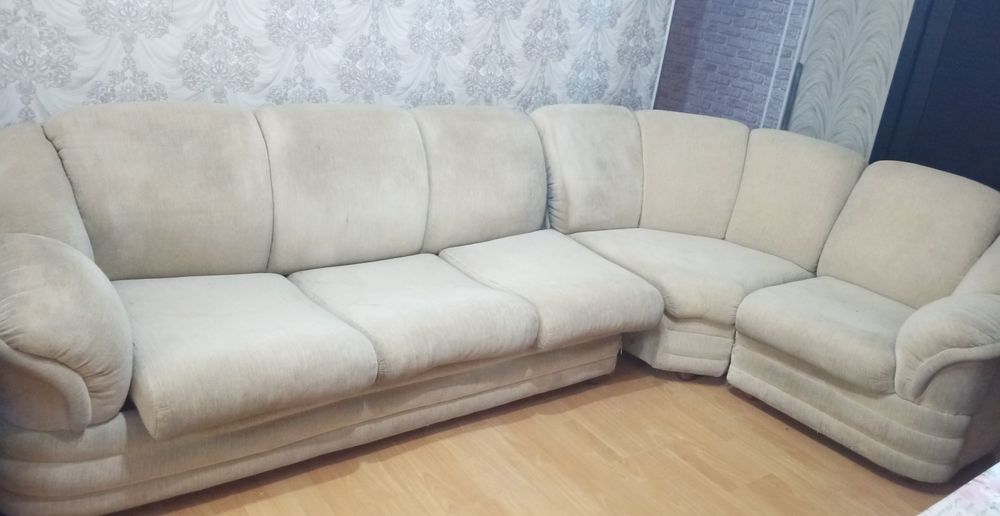 Продам диван угловой