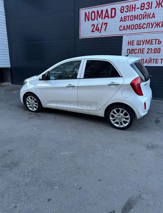 Kia Picanto 2012 года