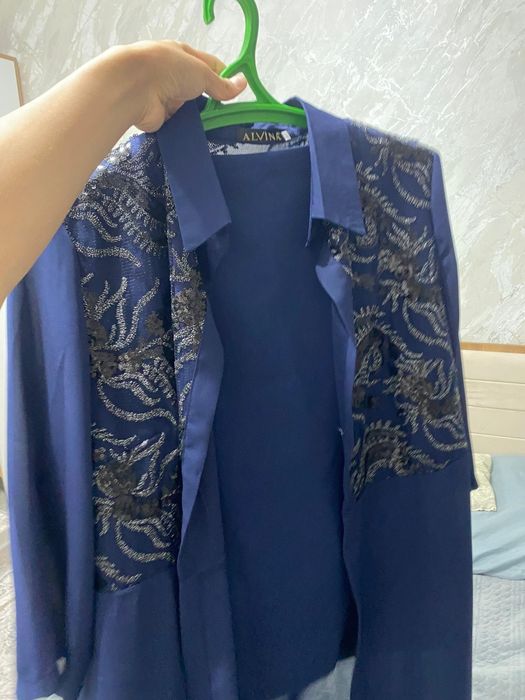 Брючный женский костюм