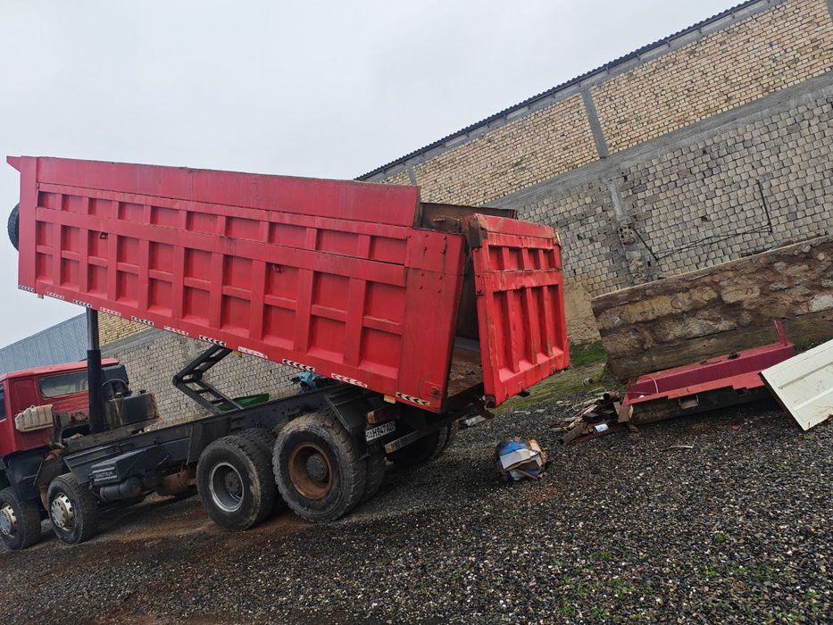 HOWOni kuzufi silindri kanmplekt sotiladi srochni