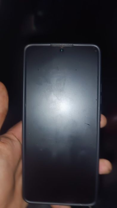 Продам поко х6 про 5 g