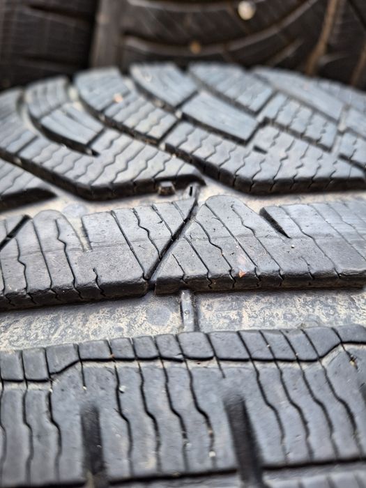 4 броя зимни гуми Michelin 235/55 R 18