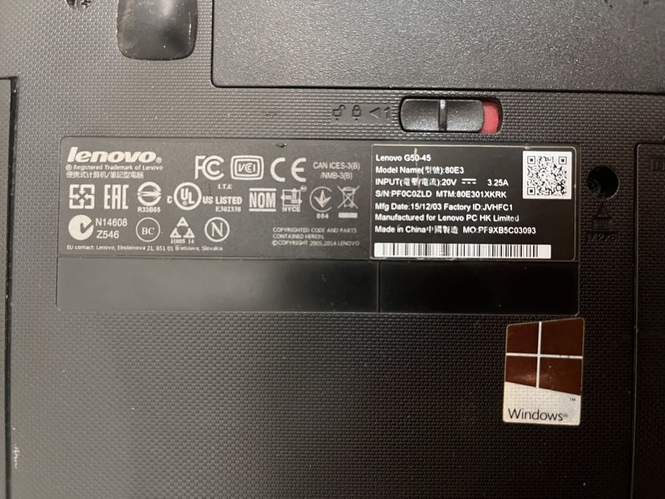 Продам ноутбук с сумкой