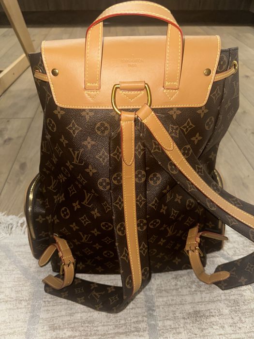 Сумка , рюкзак , louise vuitton ,LV