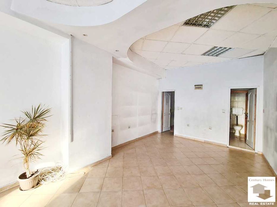 Продава се Магазин в Велико Търново, Център - 52 кв.м за 4000 €/кв.м - Снимка #2