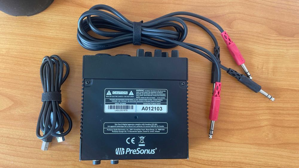Interfață audio PreSonus AudioBox USB 96 + cabluri Hosa