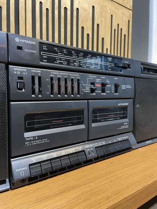 Radio casetofon boombox hitachi servisat, functional