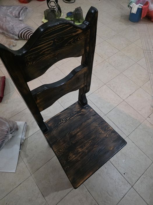 Продам диваны и столы для ресторана