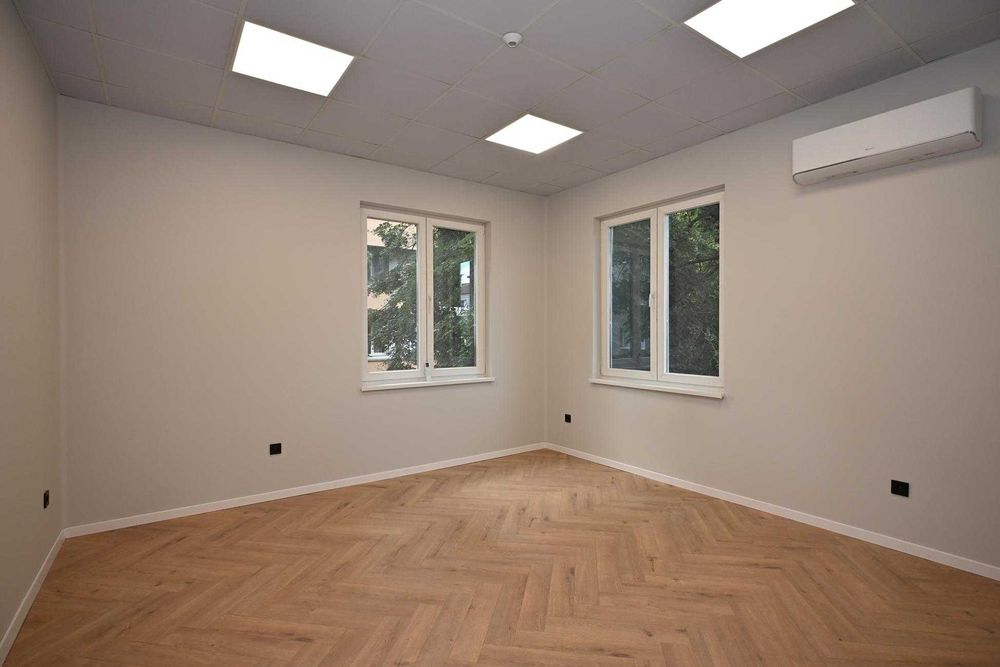 Дава се под наем Офис в Перник, Изток - 86 кв.м за 720 € - Снимка #3