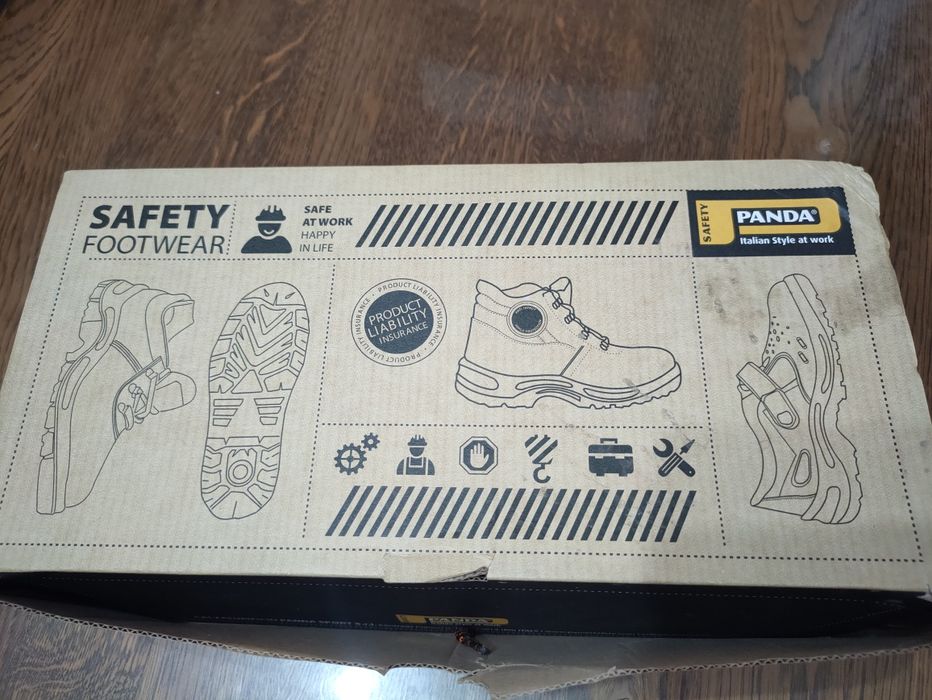 Работни обувки с метално бомбе