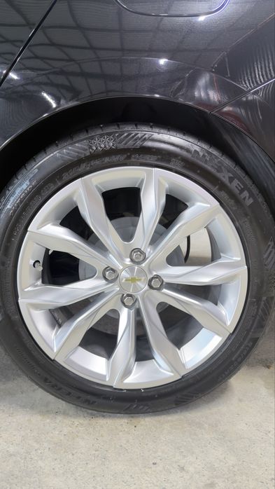 Diska baloni sotiladi  Nexen Nfera 215/50R17