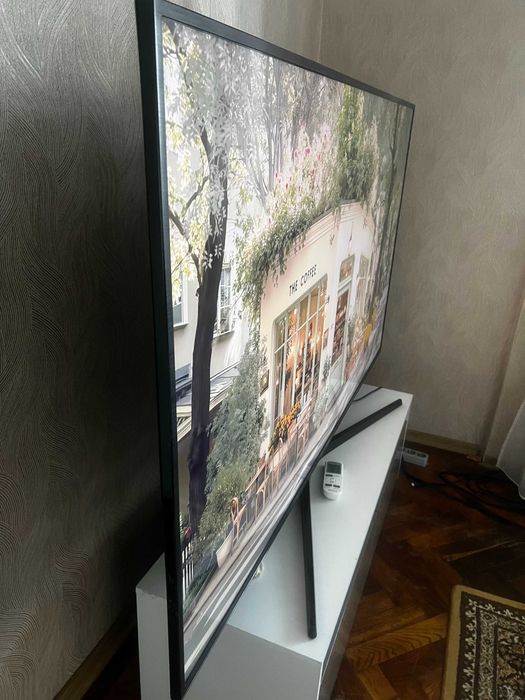Samsung 70 Inch 4K Smart TV UE70KU6000