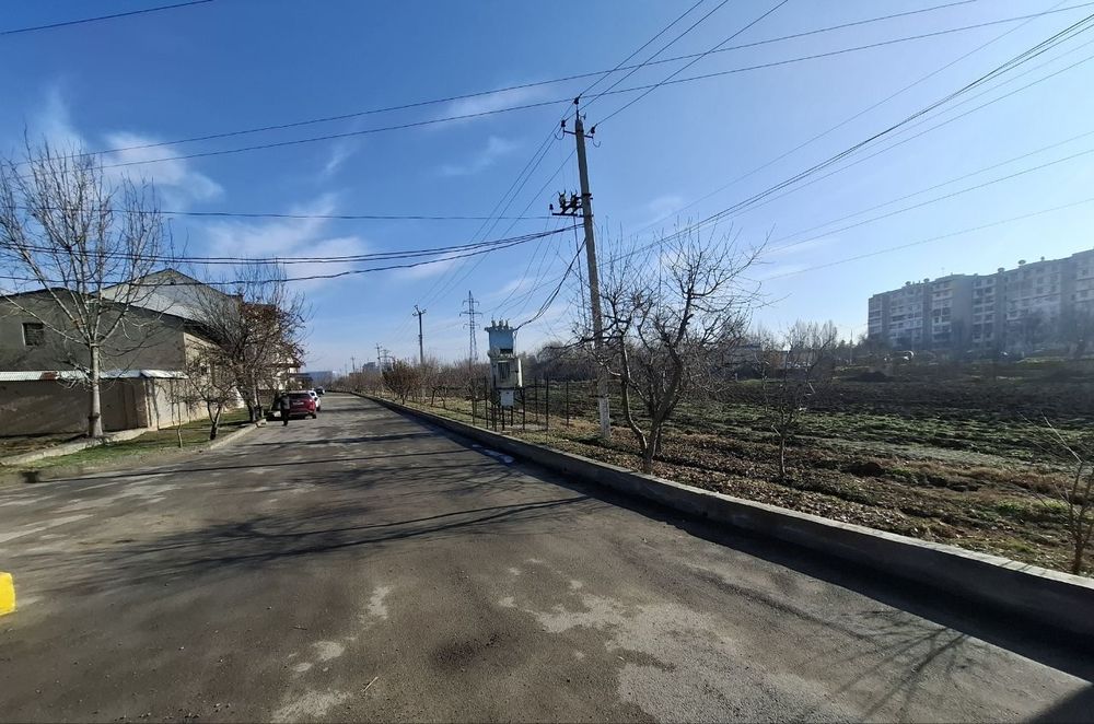 Хасанбой 6сот земля вдоль бетонки угловой