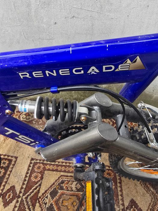 Se vinde bicicletă