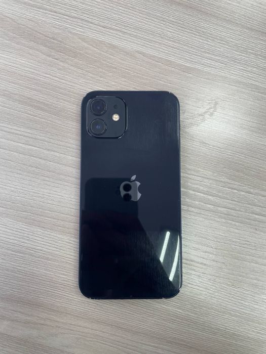 Продам/обмен айфон 12