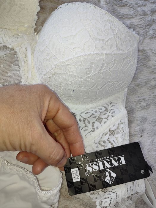 Продам комплект нижнего белья