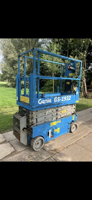 Nacela electrica tip foarfeca GENIE