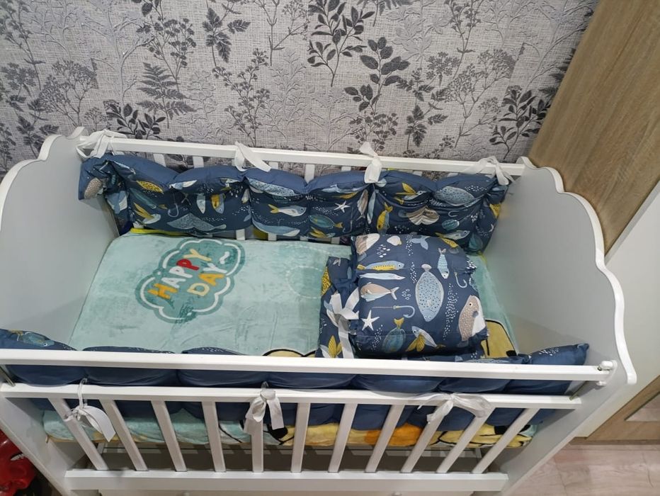 Продам детскую краватку