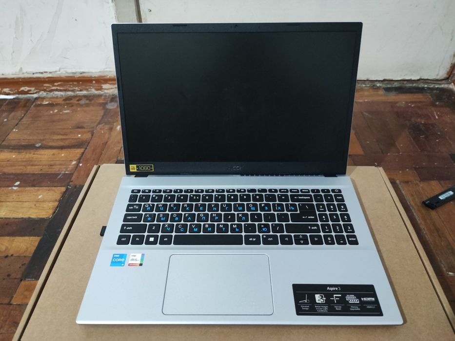 Acer aspire 3 holati yaxshi kop ishlatilmagan