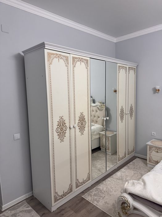 Спальный гарнитур