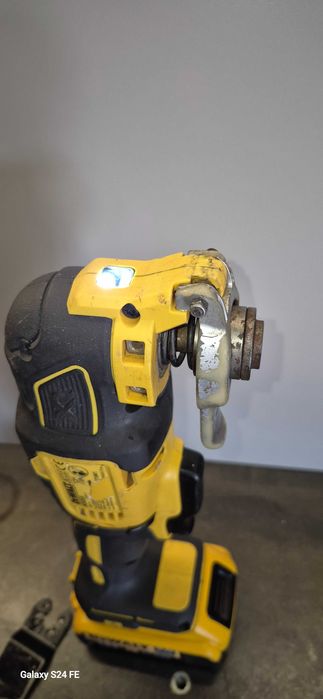 Multifunctional oscilant DeWALT