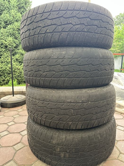 Maxxis Bravo AT 771