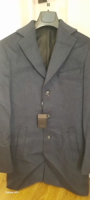Продаю мужское пальто