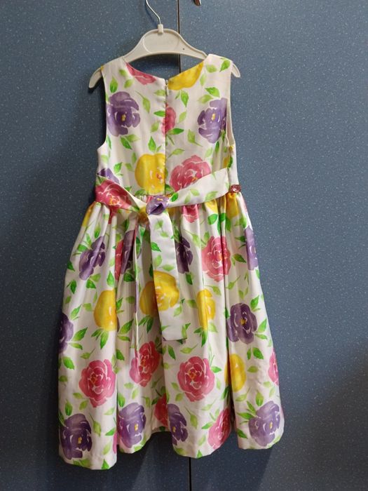 Детские нарядные платья.