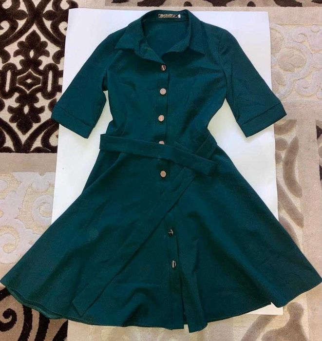 Продам подростковые вещи на девочек.