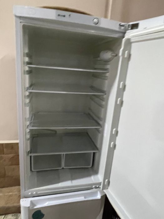 Холодильник и газ плита б/у