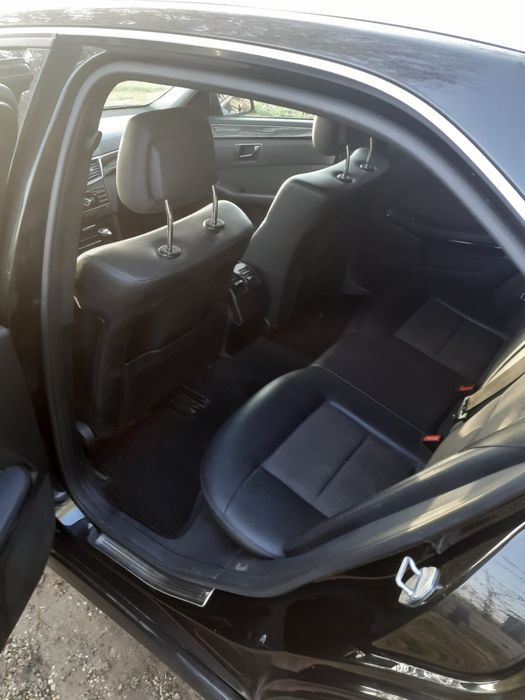 MERCEDES-BENZ E-Class 2011 — imagine 3
