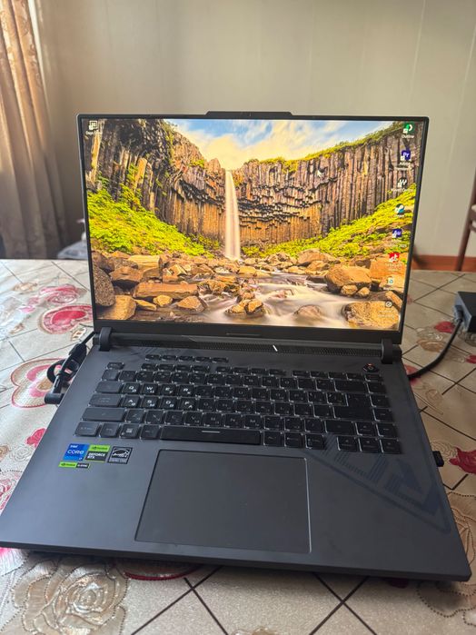 Ноутбук ASUS ROG Strix G16 16