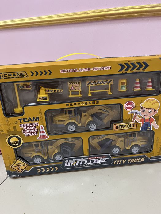 Игрушки для мальчиков и девочек