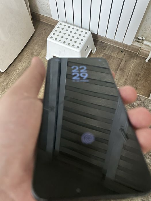 Продам samsung s22 +