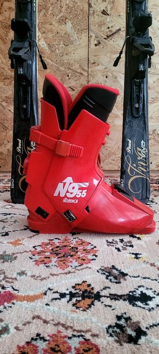 Vand set ski ! Detalii in descriere.