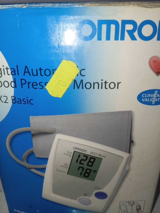 Апарат за кръвно налягане OMRON