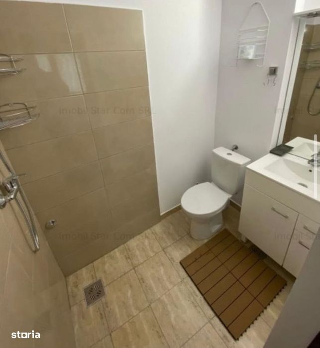 Apartament 6 camere, garaj și grădină în Centru