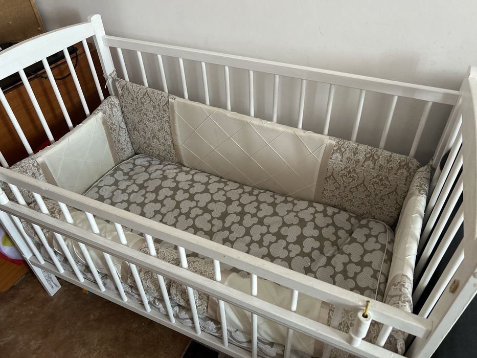 Кроватка детская