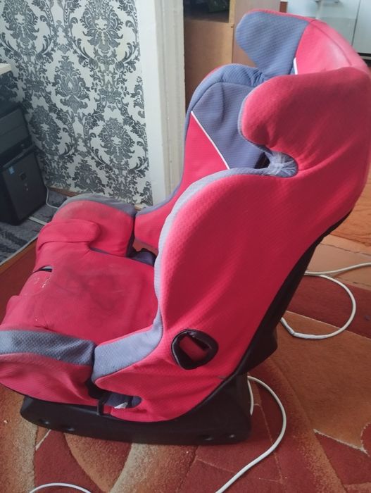 Продам кресло в машину