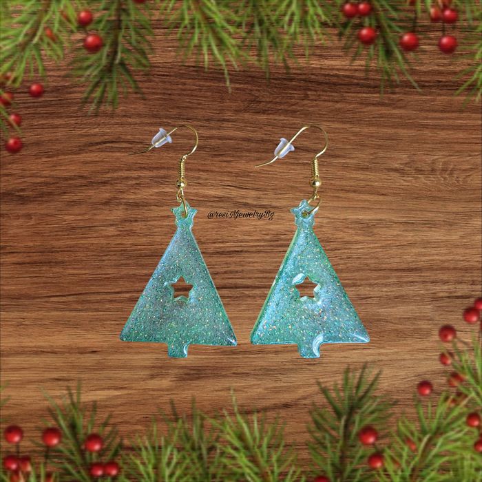 Коледни обеци от епоксидна смола