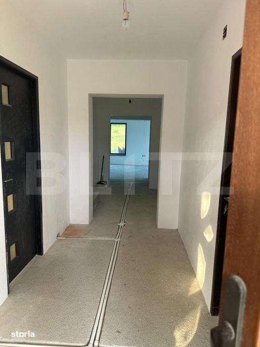 Casa 300 mp, garaj, teren 5.400 mp, zona Cocu