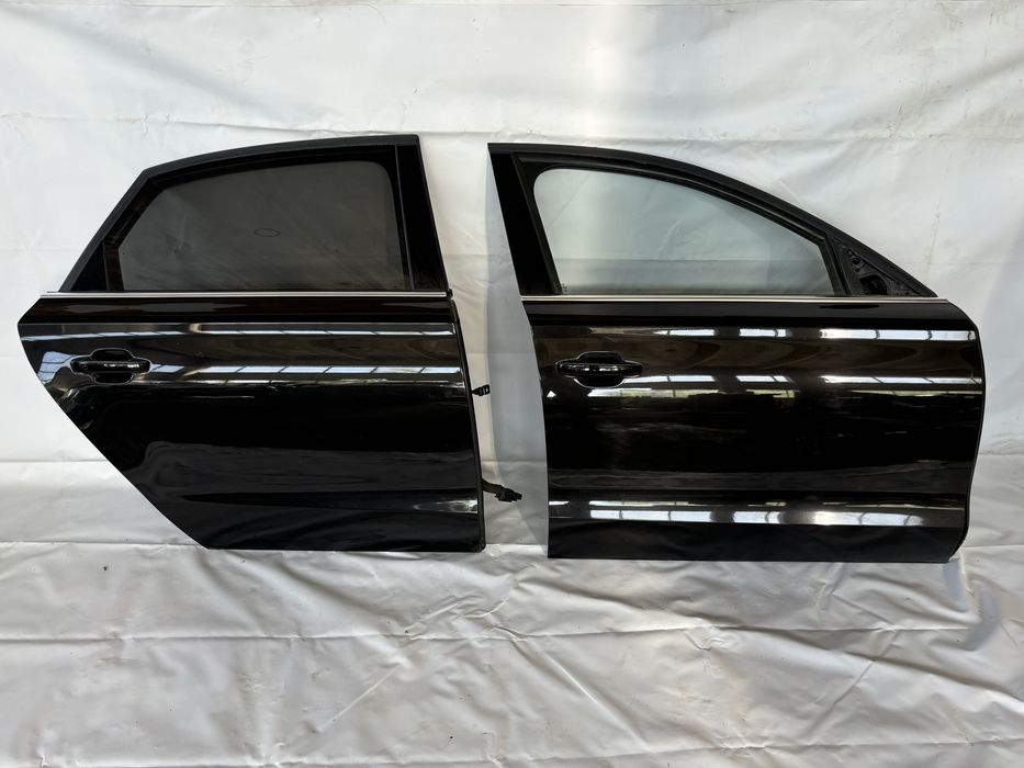 Audi A8L d4 врати