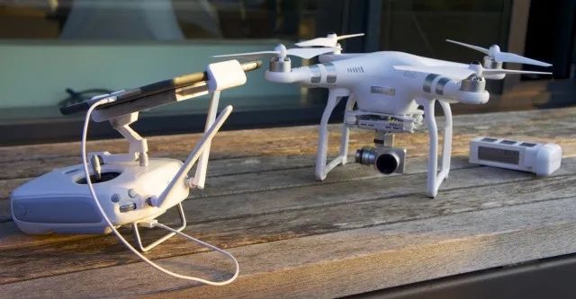 Drona Dji Phantom Se , 4 km distanta