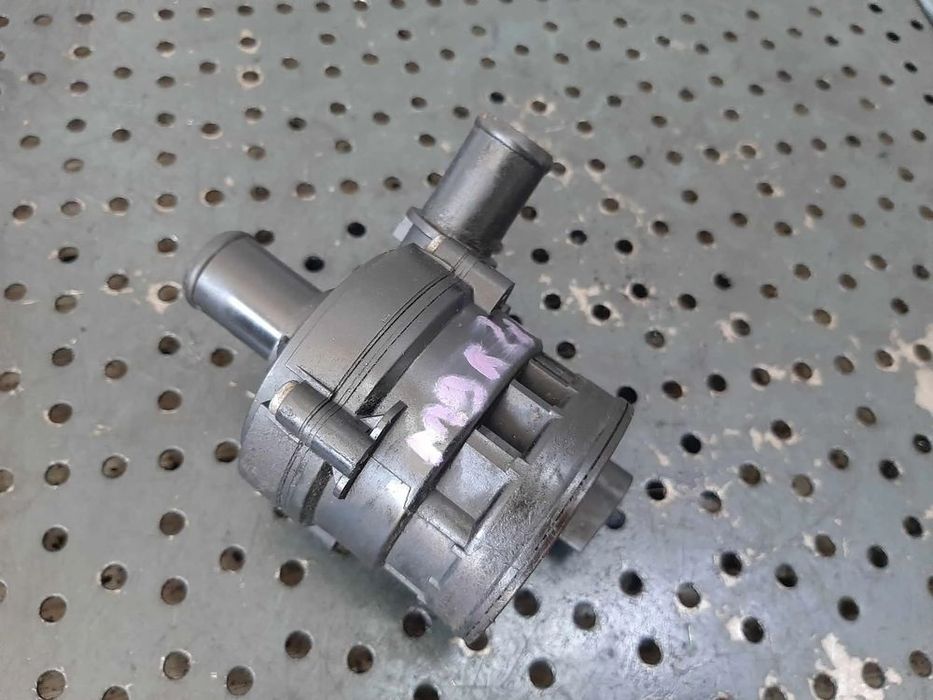 pompa recirculare apa  m9r2865  2.0 dci nissan qashqai  j10  euro 4