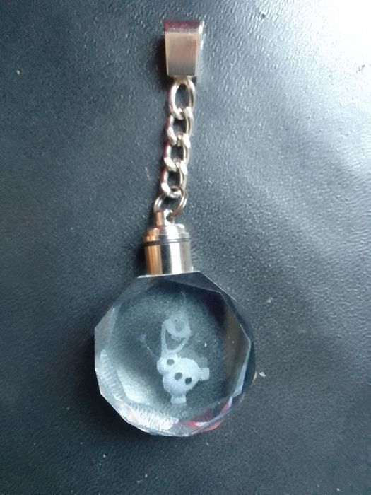 Брелок светящийся