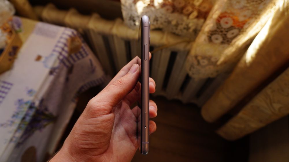 Iphone 11 64gb  100% акб