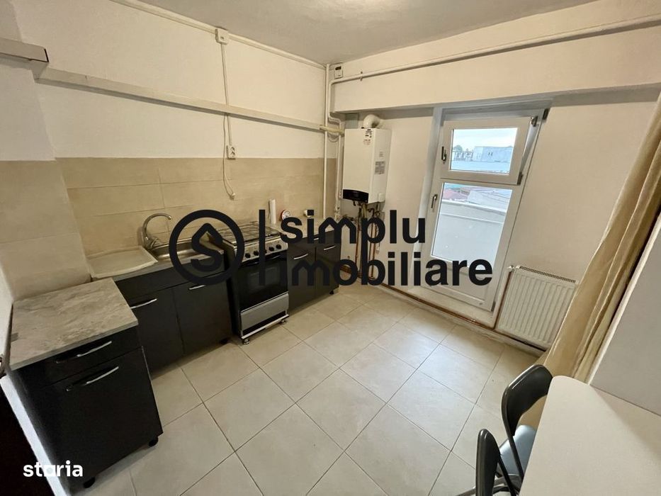3 camere decomandate, Piata Centrala.