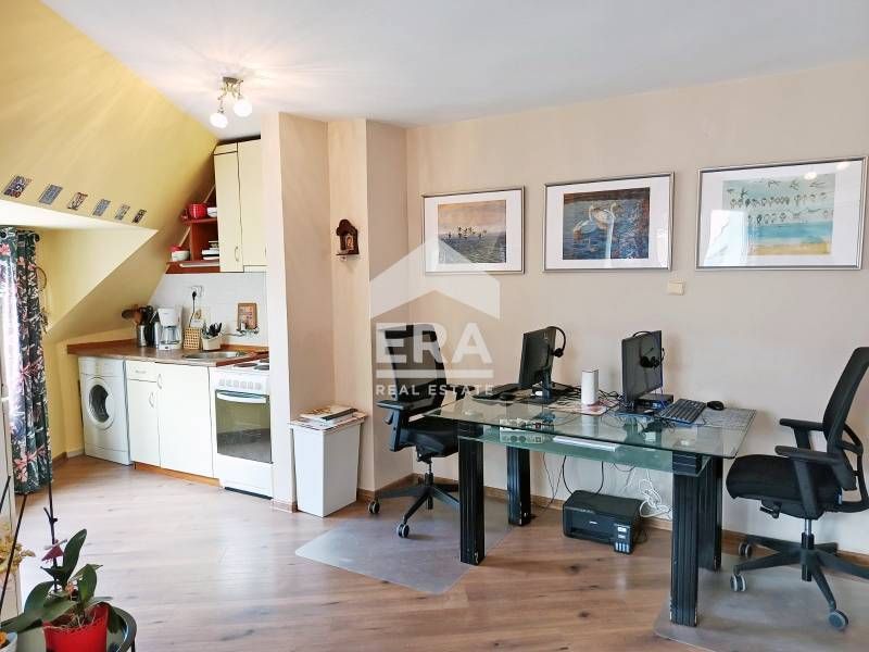 Продава се Тристаен апартамент в Поморие - 102 кв.м за 565 €/кв.м - Снимка #4