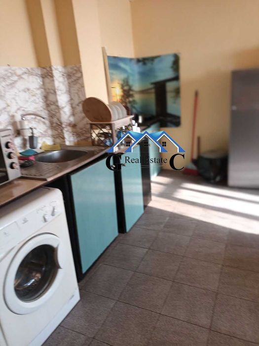 Дава се под наем Четиристаен апартамент в Варна, Център - 140 кв.м за 765 € - Снимка #10